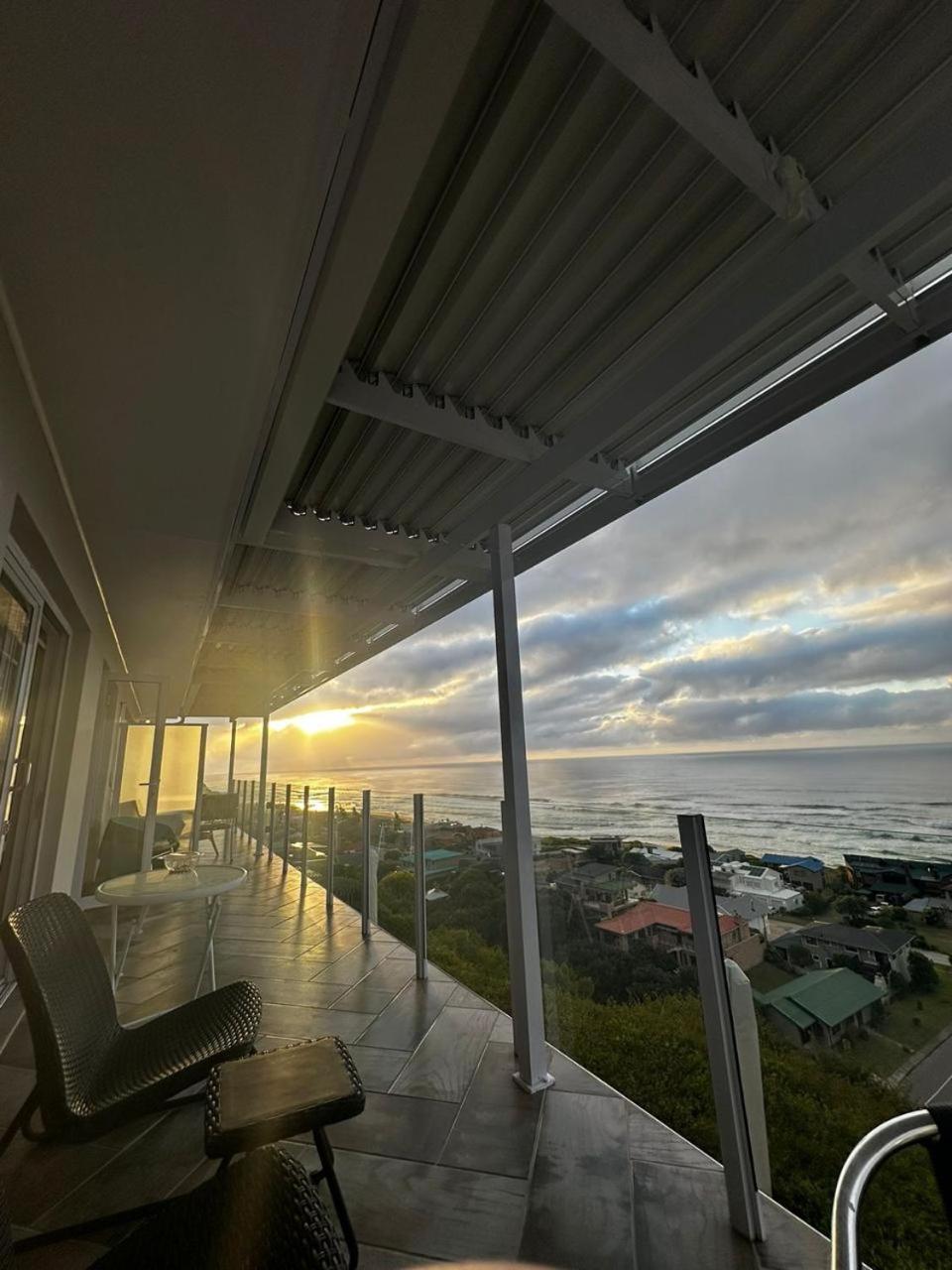Pearl White Sands Glentana Bagian luar foto